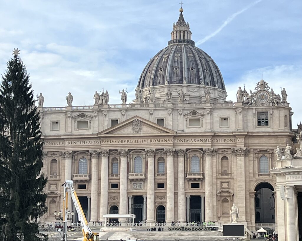 Immersion à Rome au cœur de la diplomatie vaticane et française
